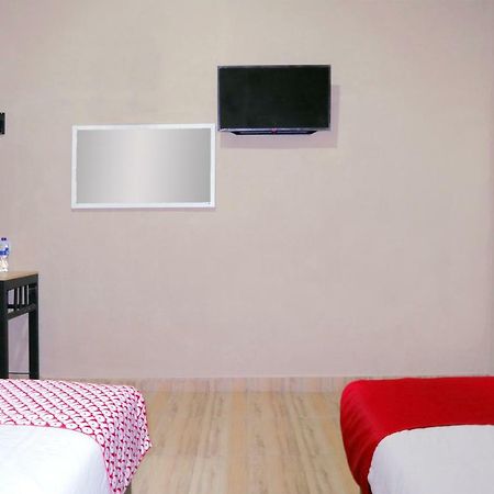 Oyo 1386 Hotel Grand Gabelo บูกิตติงกี ภายนอก รูปภาพ