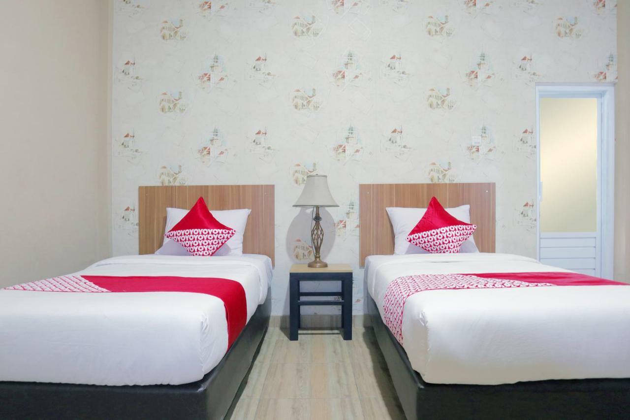 Oyo 1386 Hotel Grand Gabelo บูกิตติงกี ภายนอก รูปภาพ