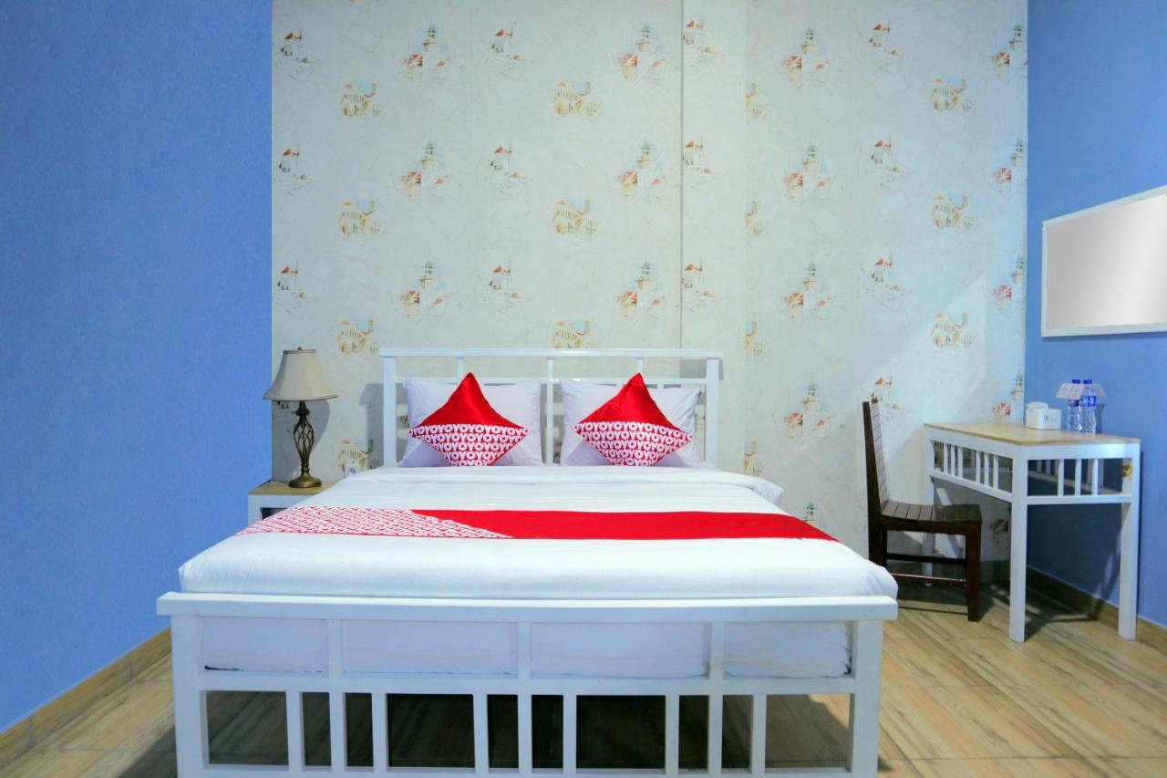 Oyo 1386 Hotel Grand Gabelo บูกิตติงกี ภายนอก รูปภาพ