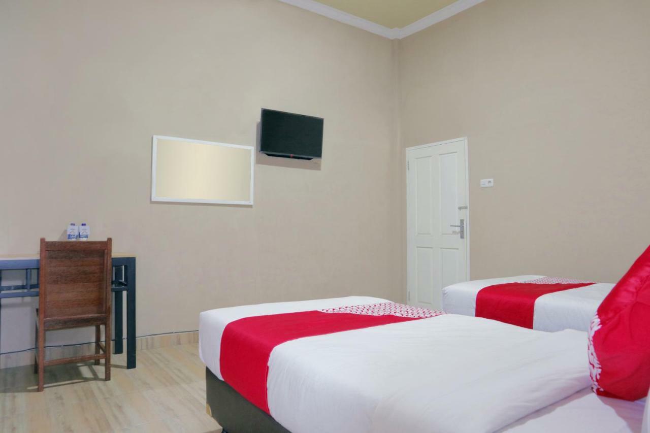 Oyo 1386 Hotel Grand Gabelo บูกิตติงกี ภายนอก รูปภาพ