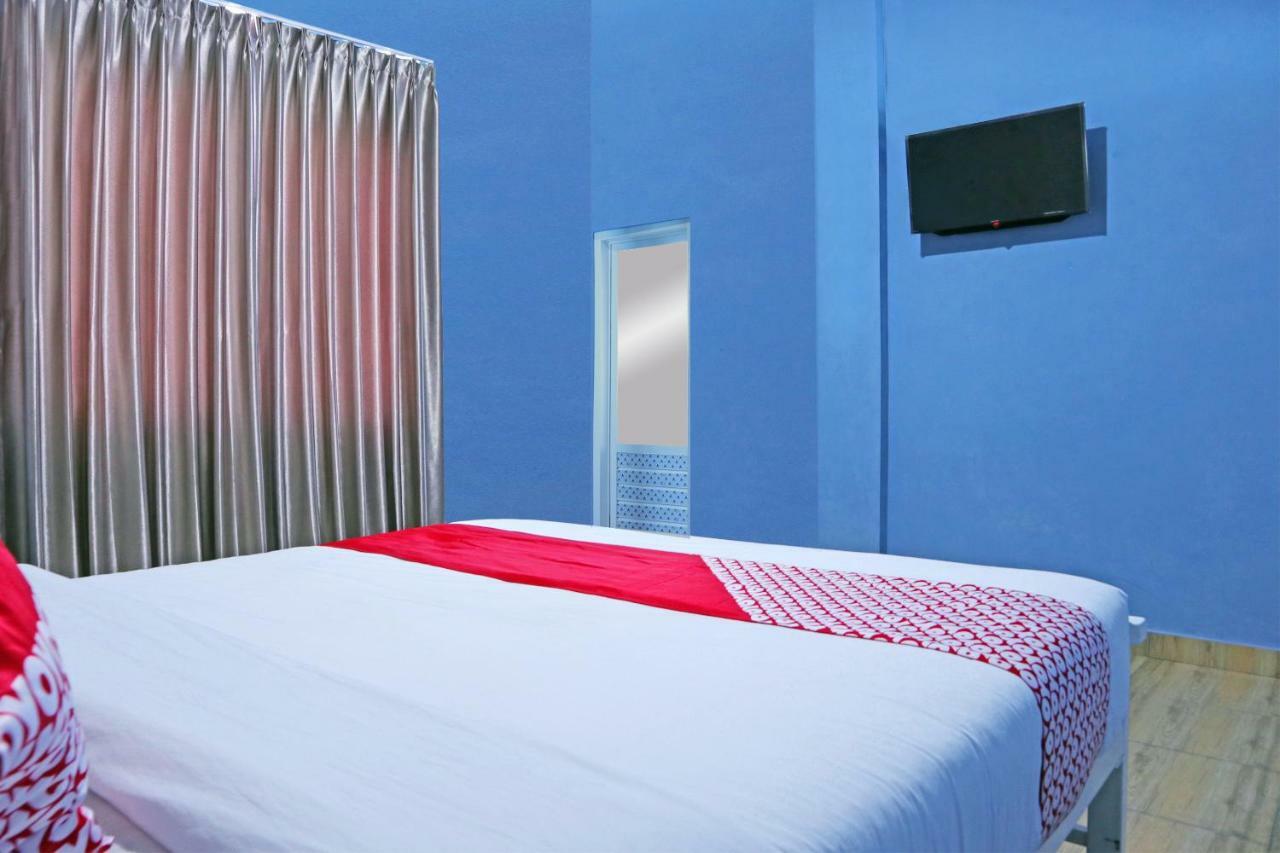 Oyo 1386 Hotel Grand Gabelo บูกิตติงกี ภายนอก รูปภาพ