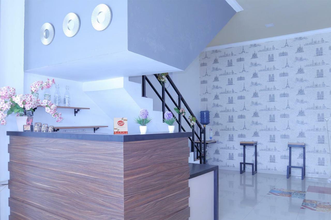 Oyo 1386 Hotel Grand Gabelo บูกิตติงกี ภายนอก รูปภาพ