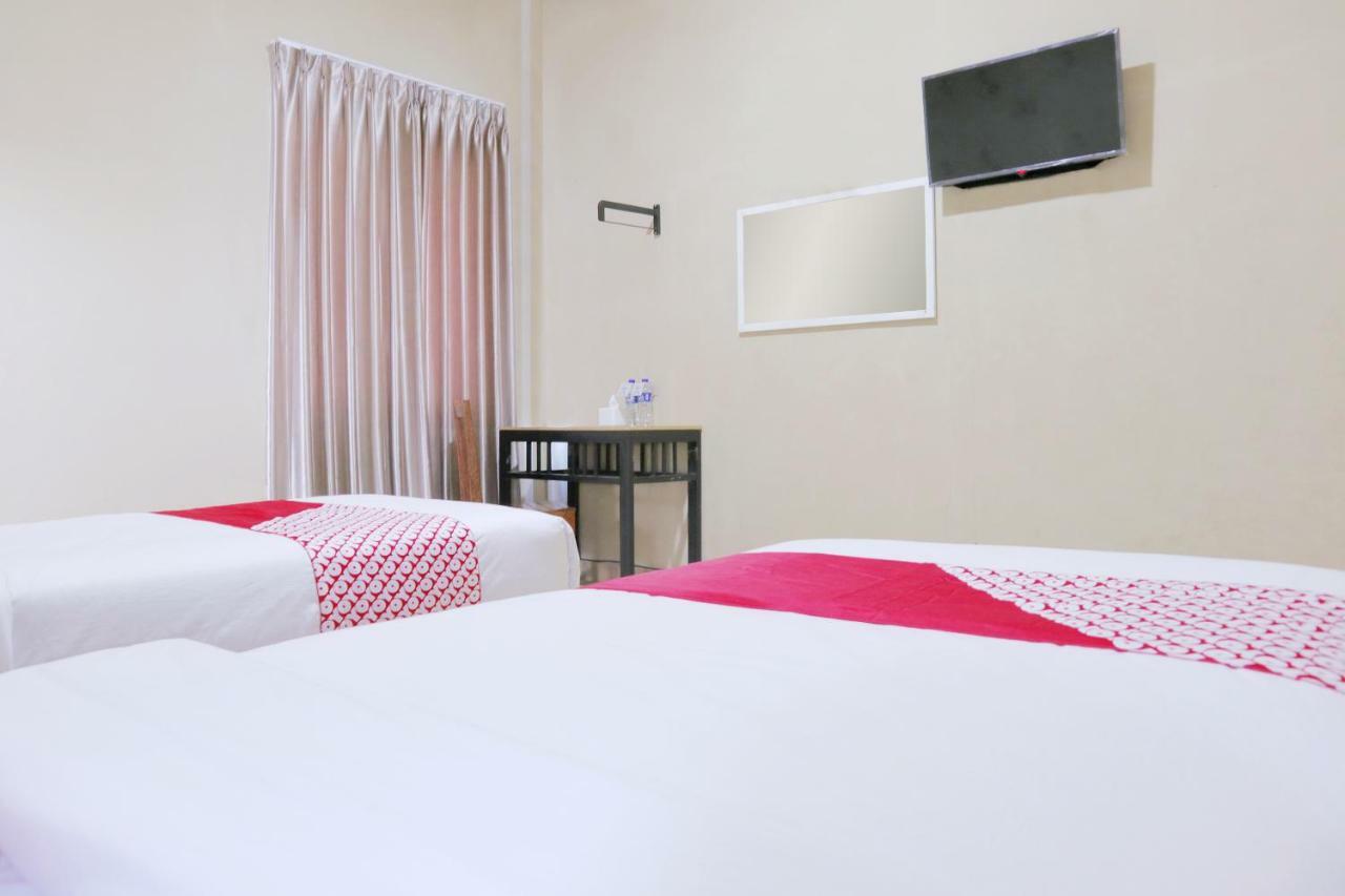 Oyo 1386 Hotel Grand Gabelo บูกิตติงกี ภายนอก รูปภาพ
